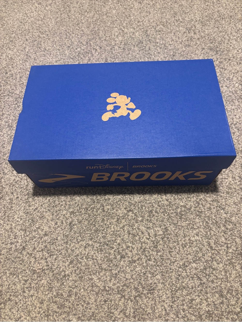 Brooks Women’s Ghost17 RunDisney Mickey Mouse (9) - Picture 7 of 7